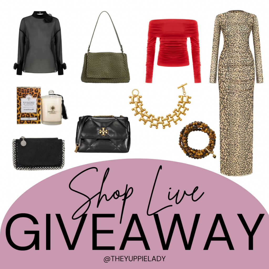 Poshmark Live (@theyuppielady)